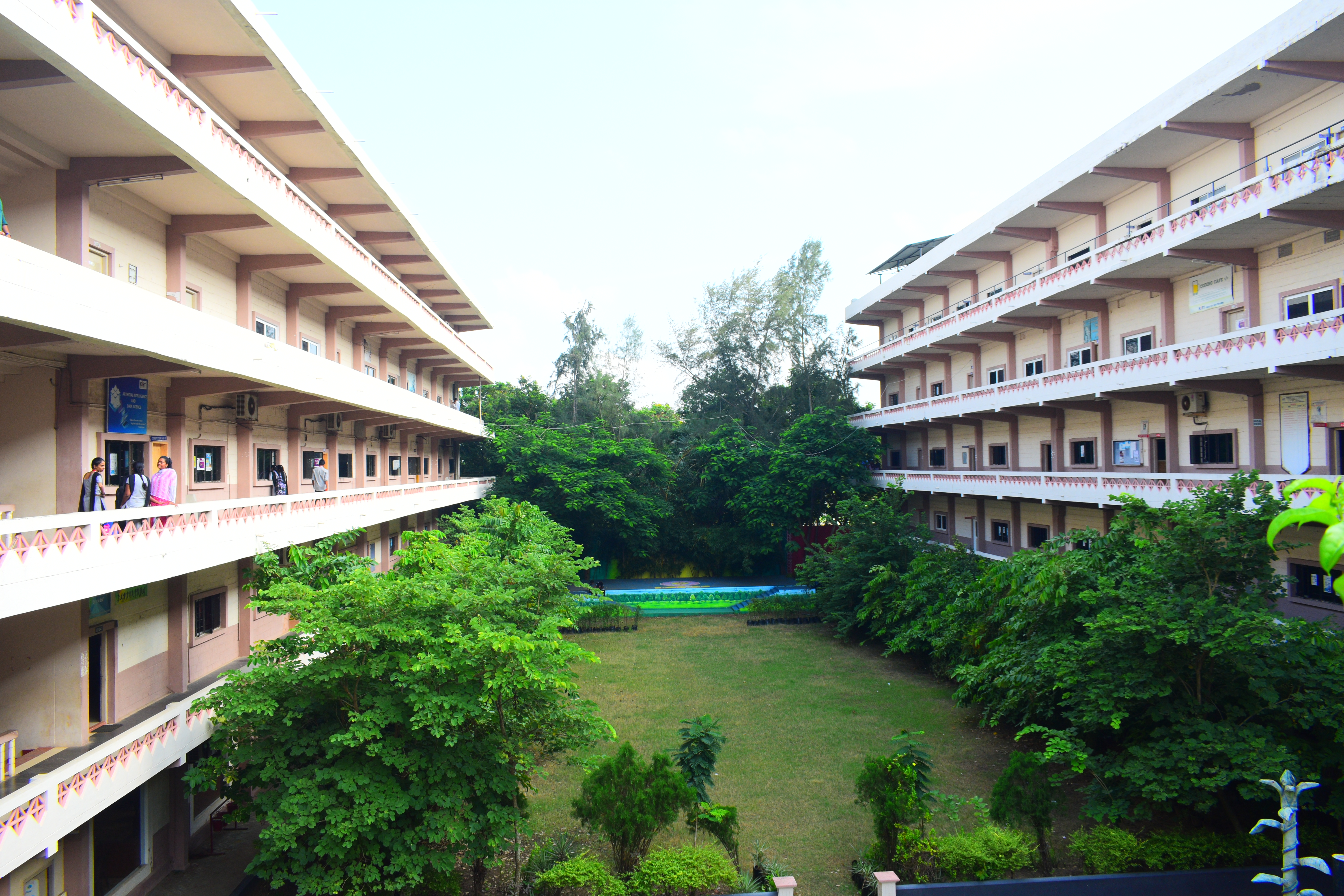 Campus 2